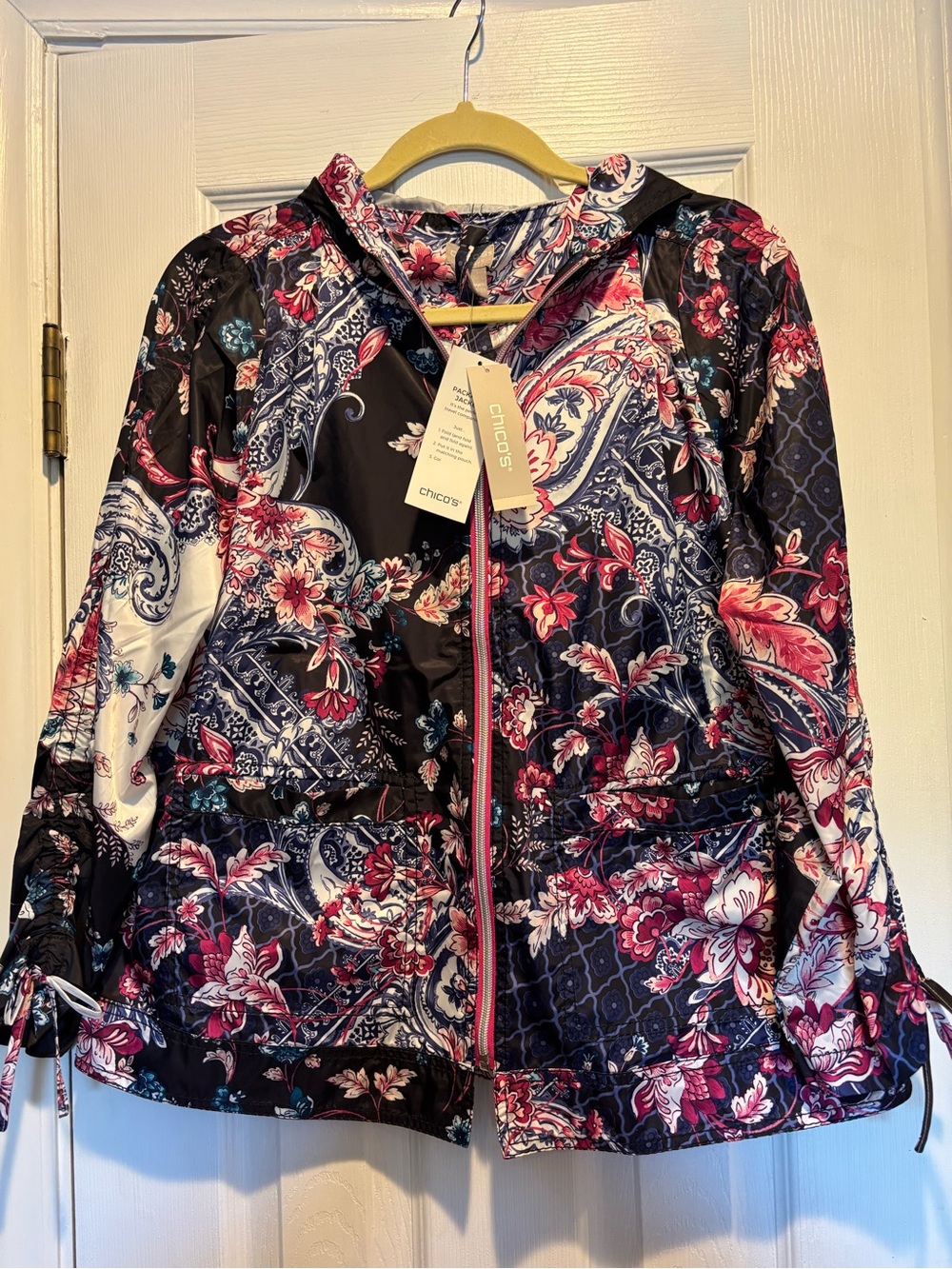 Chicos Paisley Multicolor Packable Hooded Light Jacket Chicos 1(US medium 8) NWT